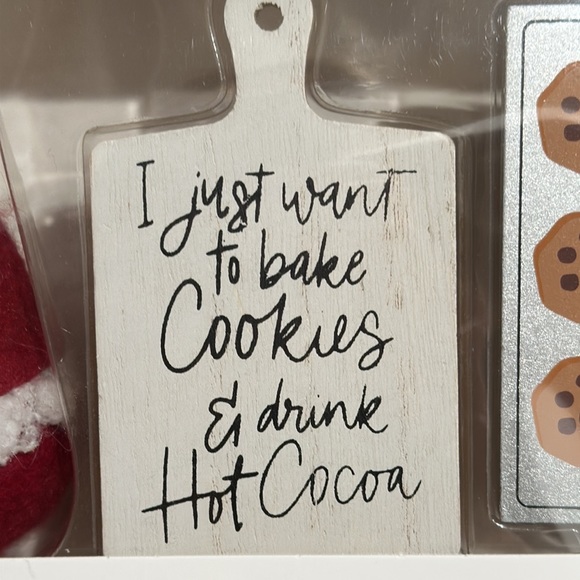 Target BP 2022 Christmas 4ct Hot Cocoa Tiered Tray Props - Picture 4 of 11